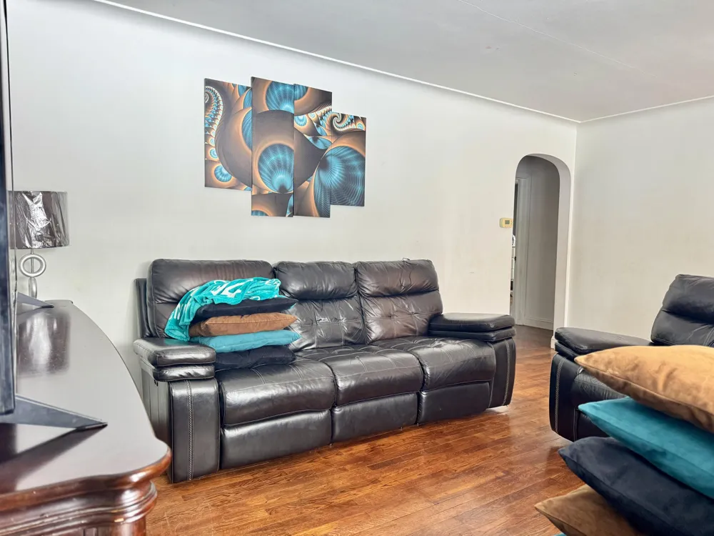 1223 Parchmount Avenue Parchment City, MI 49004