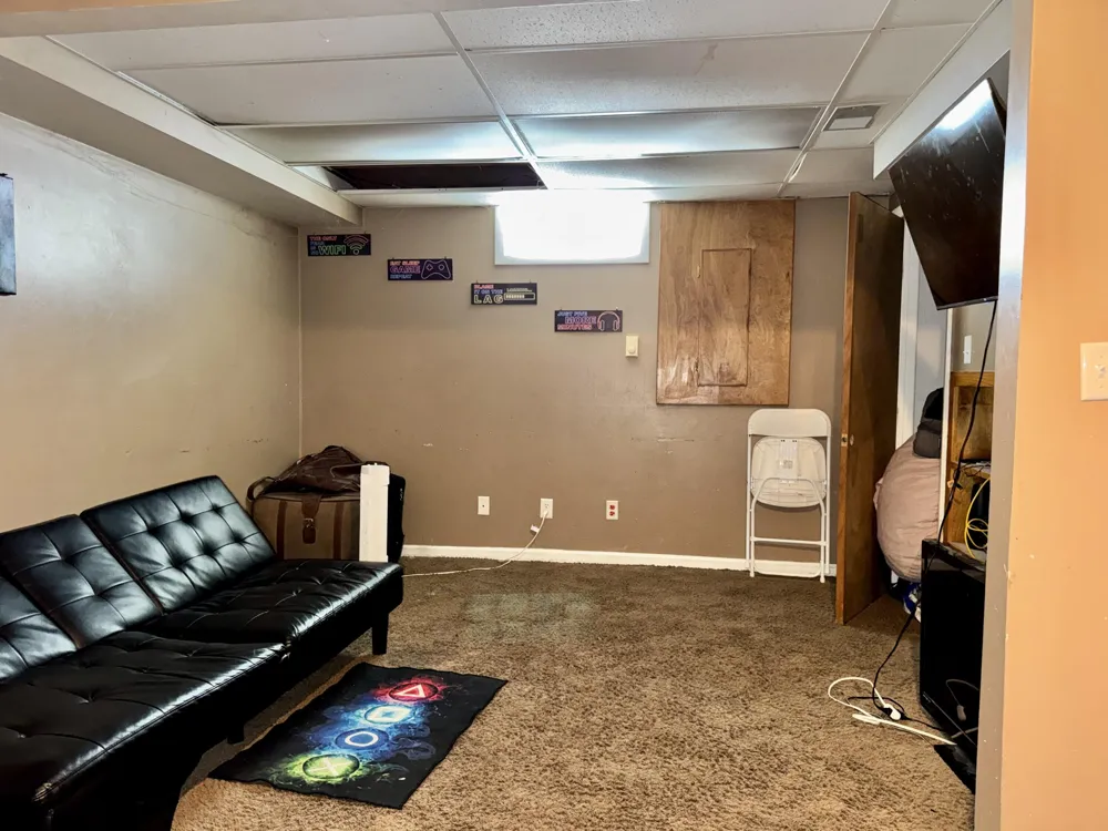 1223 Parchmount Avenue Parchment City, MI 49004