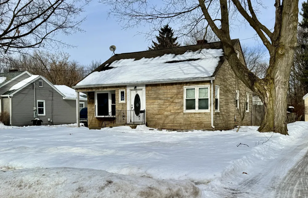 1223 Parchmount Avenue Parchment City, MI 49004