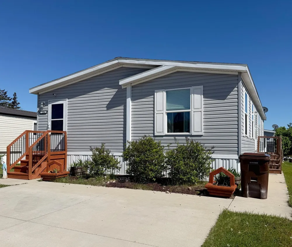 1304 Powder Horn Drive Union Charter Township, MI 48858