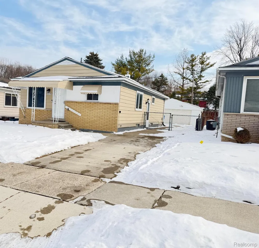 32458 Linderman Avenue