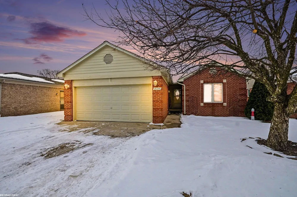 30240 Madison Avenue