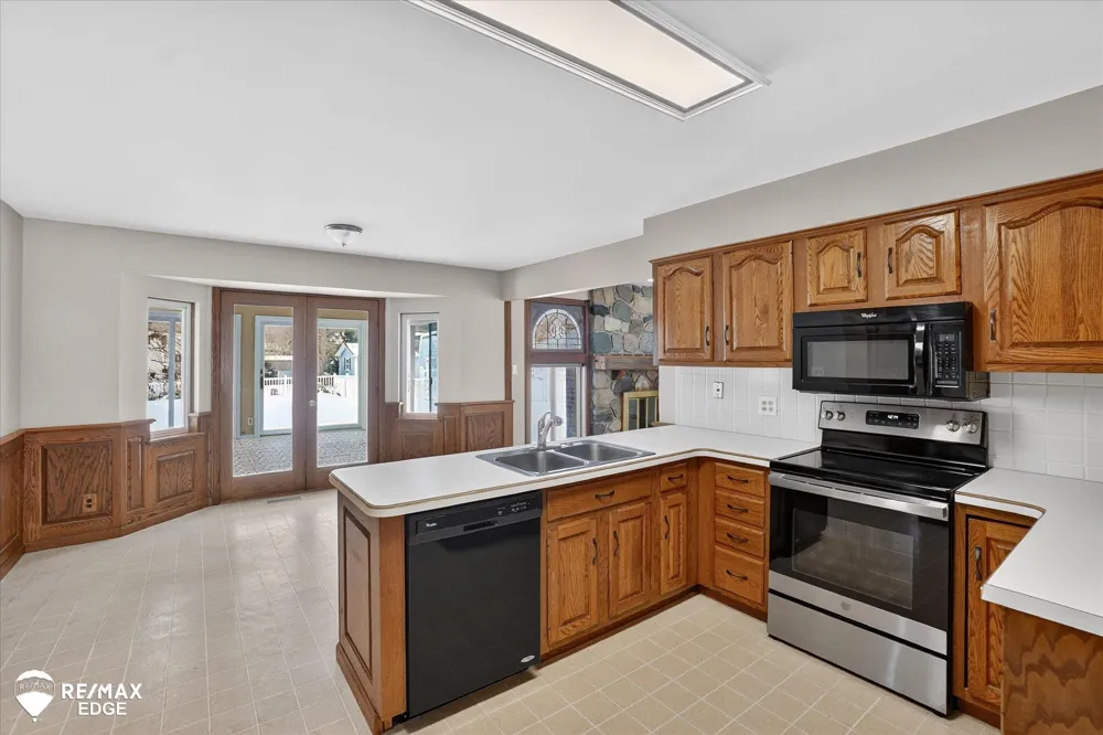 8454 Wesley Drive Flushing Charter Township, MI 48433