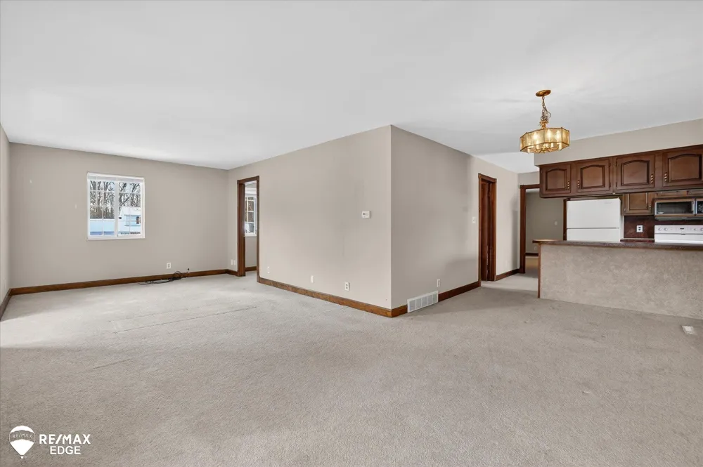 8454 Wesley Drive Flushing Charter Township, MI 48433