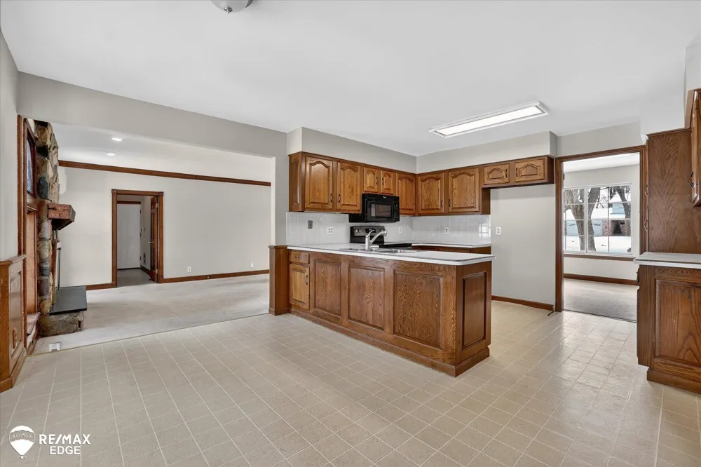 8454 Wesley Drive Flushing Charter Township, MI 48433