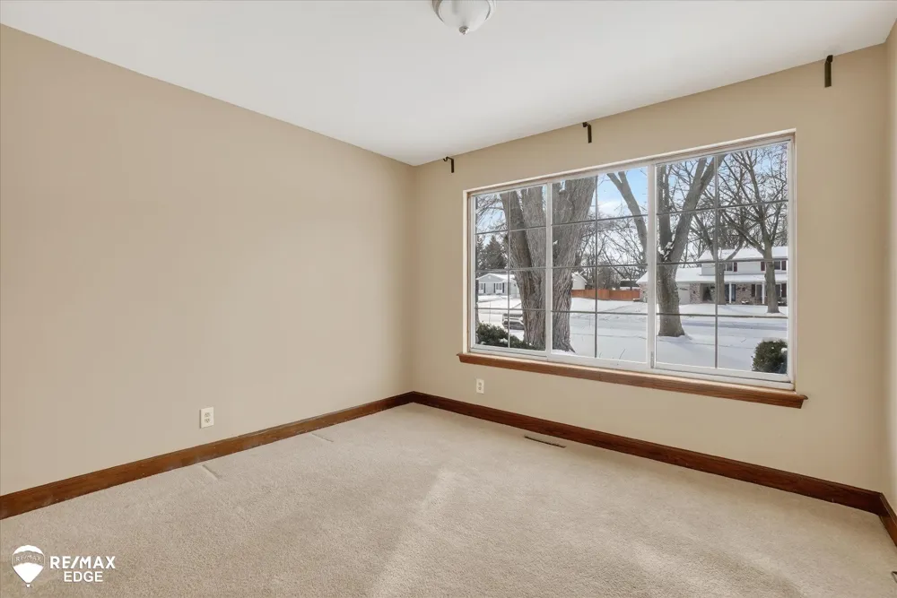 8454 Wesley Drive Flushing Charter Township, MI 48433
