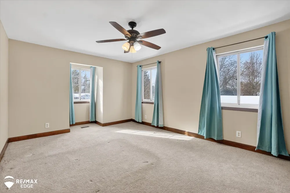 8454 Wesley Drive Flushing Charter Township, MI 48433