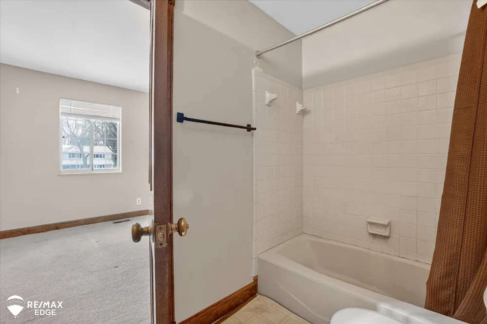 8454 Wesley Drive Flushing Charter Township, MI 48433