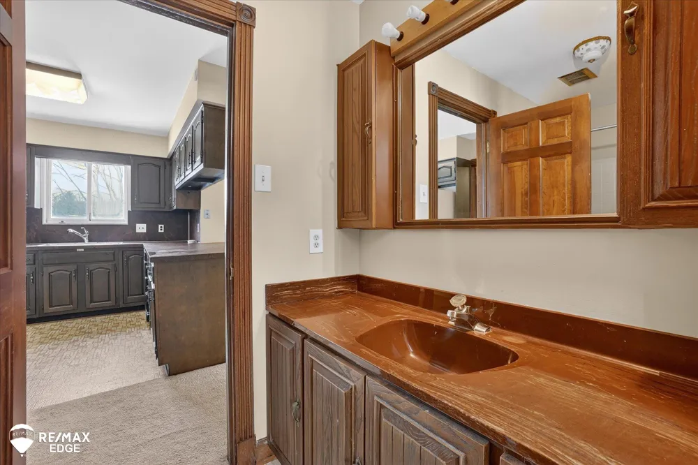 8454 Wesley Drive Flushing Charter Township, MI 48433