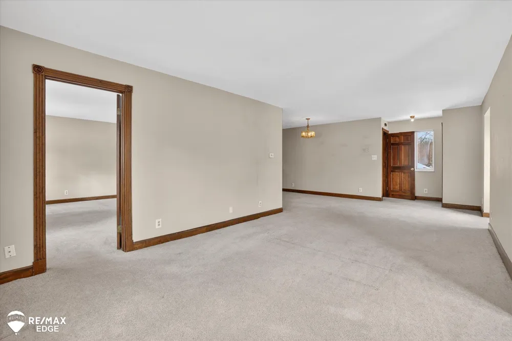 8454 Wesley Drive Flushing Charter Township, MI 48433