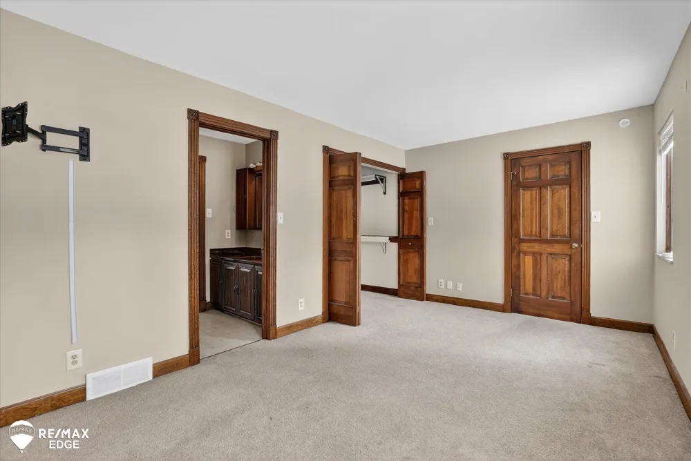 8454 Wesley Drive Flushing Charter Township, MI 48433