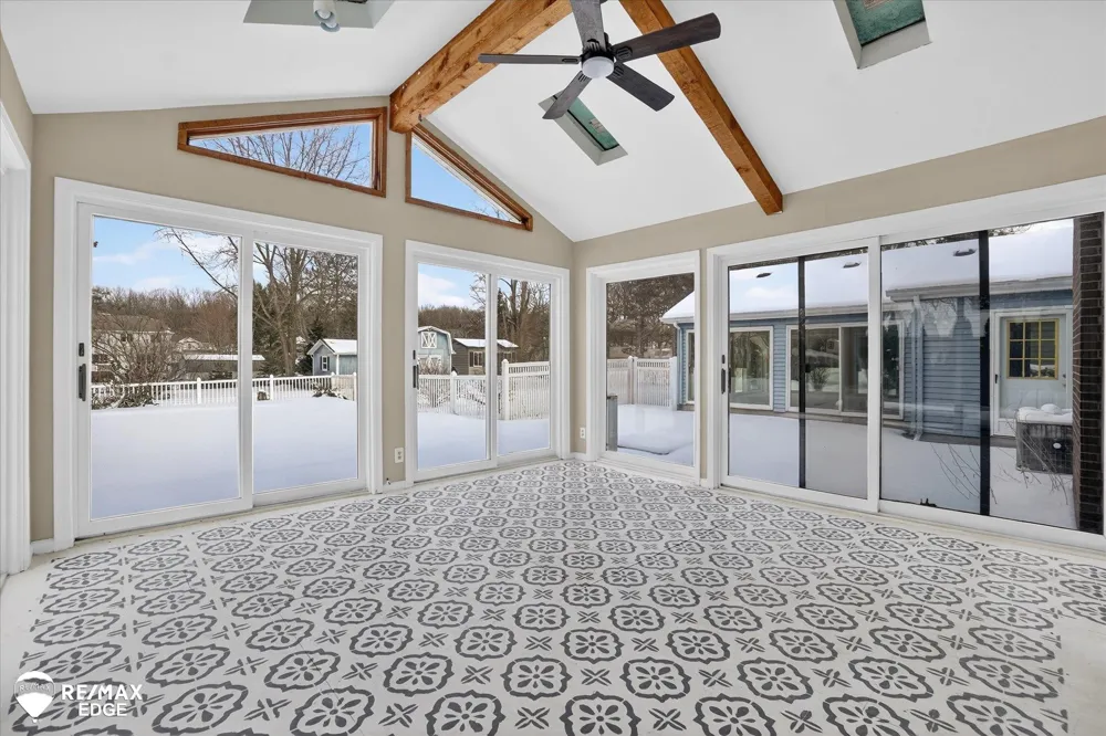 8454 Wesley Drive Flushing Charter Township, MI 48433