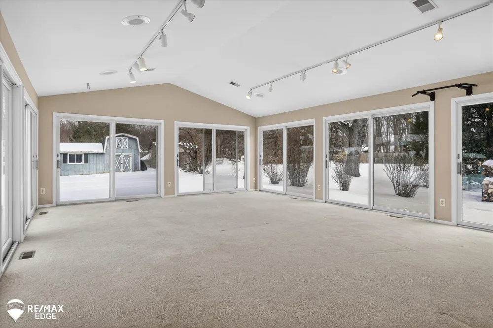 8454 Wesley Drive Flushing Charter Township, MI 48433