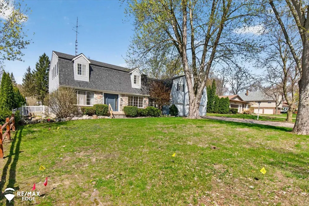 8454 Wesley Drive Flushing Charter Township, MI 48433