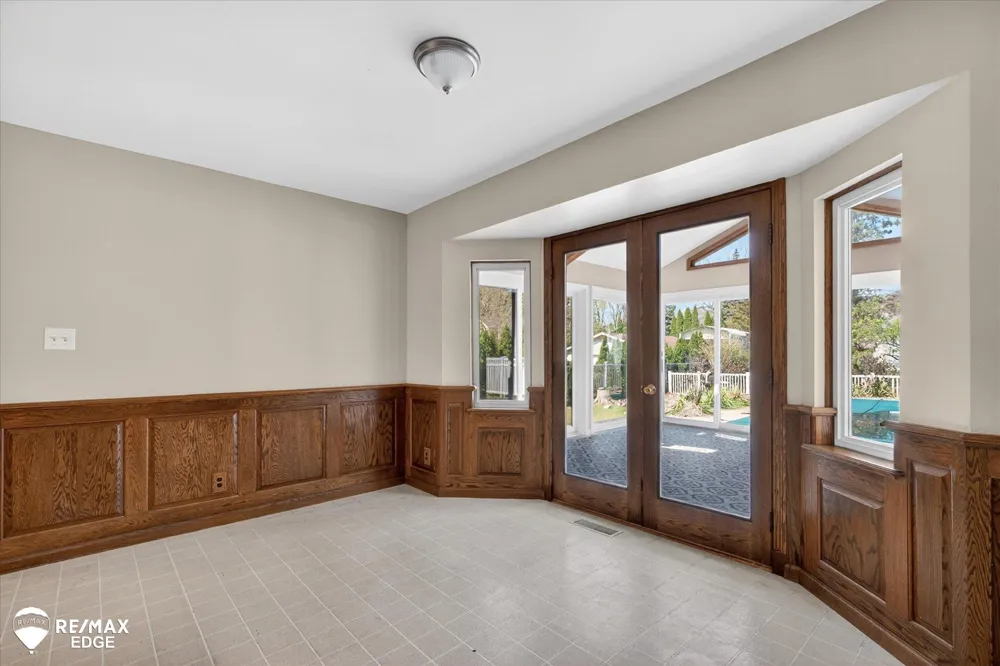 8454 Wesley Drive Flushing Charter Township, MI 48433