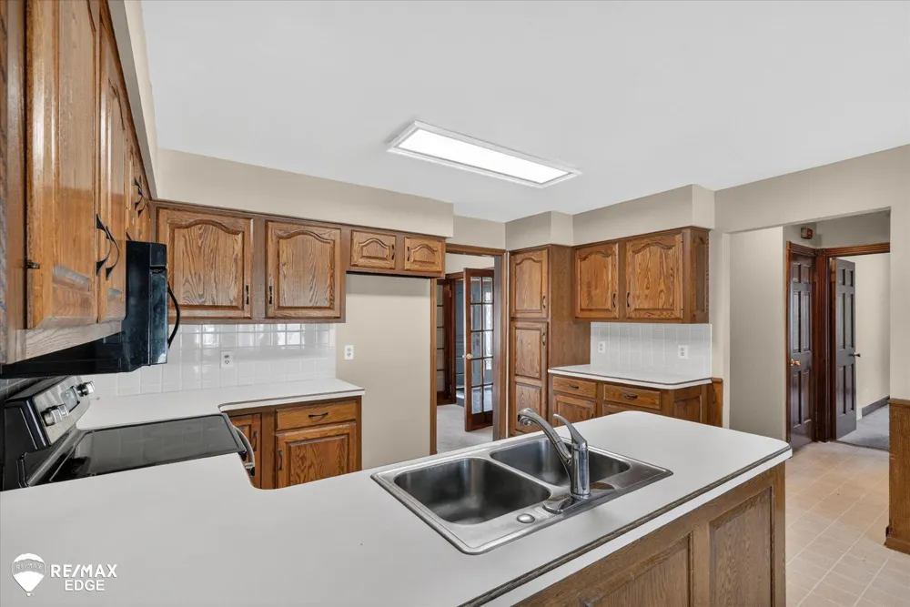 8454 Wesley Drive Flushing Charter Township, MI 48433