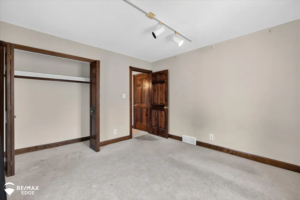 8454 Wesley Drive Flushing Charter Township, MI 48433
