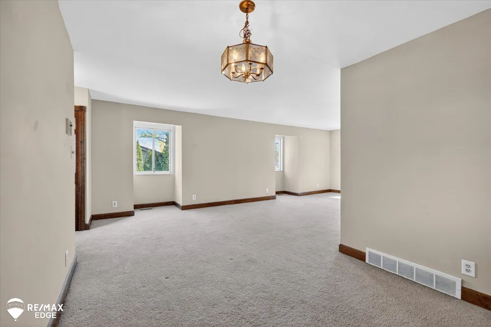 8454 Wesley Drive Flushing Charter Township, MI 48433