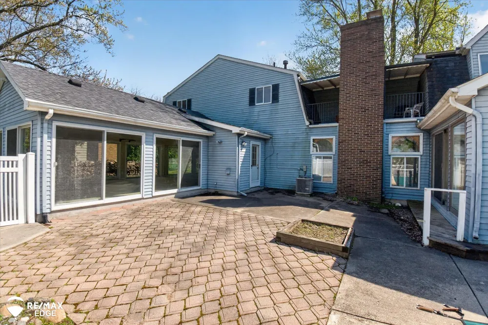 8454 Wesley Drive Flushing Charter Township, MI 48433