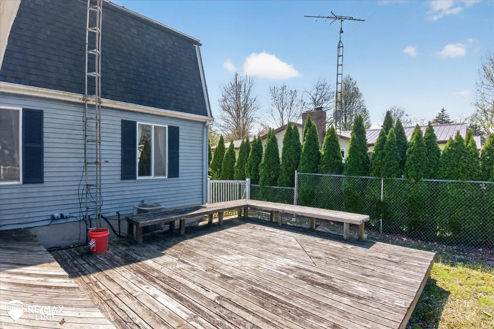 8454 Wesley Drive Flushing Charter Township, MI 48433