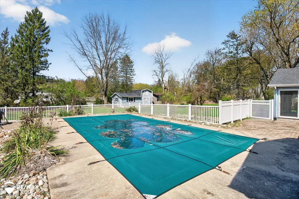 8454 Wesley Drive Flushing Charter Township, MI 48433