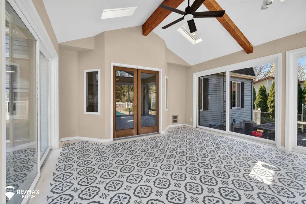 8454 Wesley Drive Flushing Charter Township, MI 48433