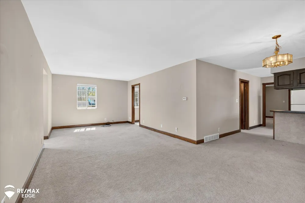8454 Wesley Drive Flushing Charter Township, MI 48433