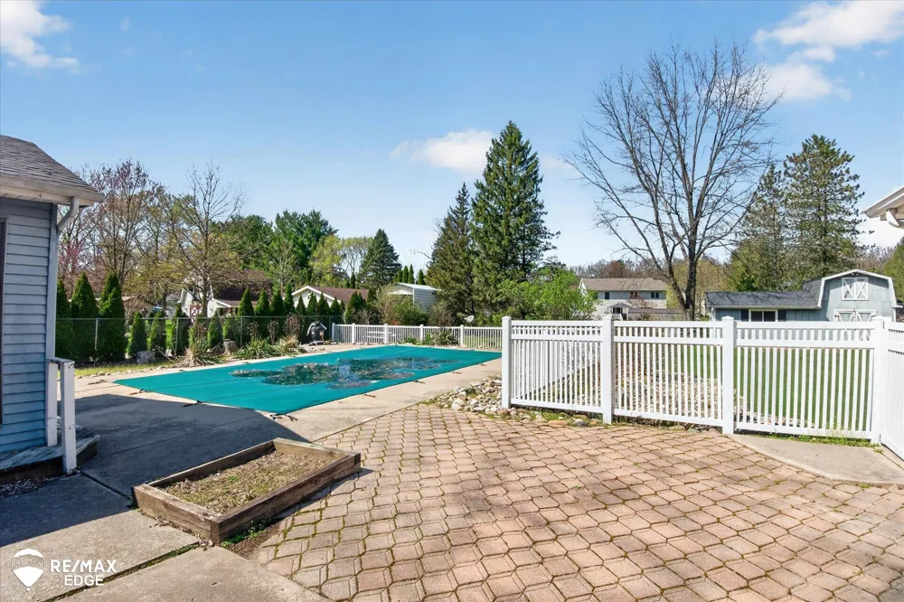 8454 Wesley Drive Flushing Charter Township, MI 48433