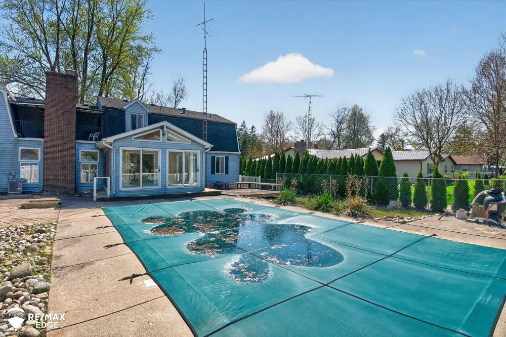 8454 Wesley Drive Flushing Charter Township, MI 48433