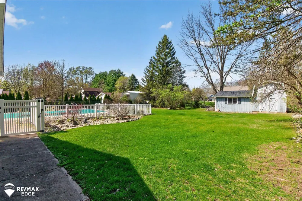 8454 Wesley Drive Flushing Charter Township, MI 48433