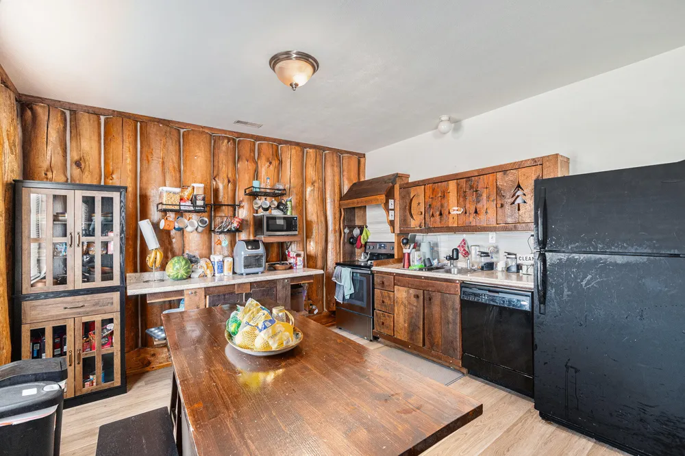3933 W Harrison Road Hart Township, MI 49420