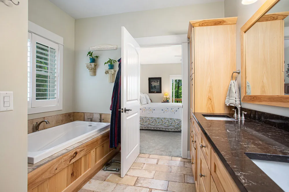 5091 E High Tower Lake Road Newfield Township, MI 49421