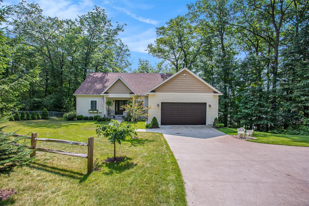 5091 E High Tower Lake Road Newfield Township, MI 49421