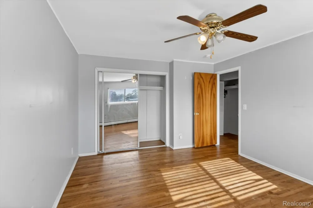 25301 5 Mile rd #109 Redford Charter Township, MI 48239
