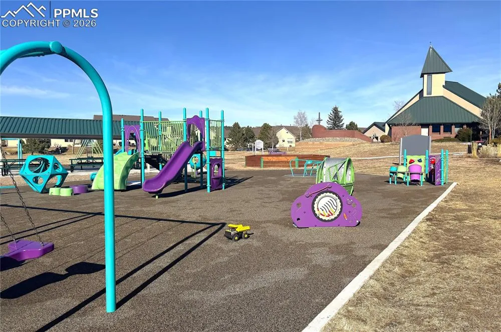 1231 Villa Grove Monument, CO 80132