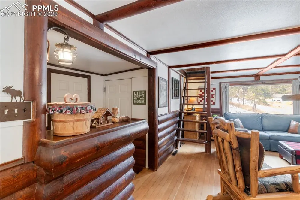 10225 Ute Pass Avenue Green Mountain Falls, CO 80819