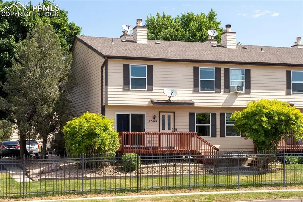 4505 Lamplighter Circle