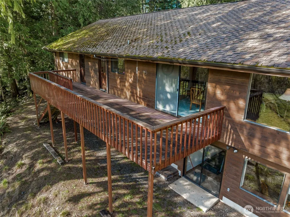 30703 SE 408th Street Enumclaw, WA 98022