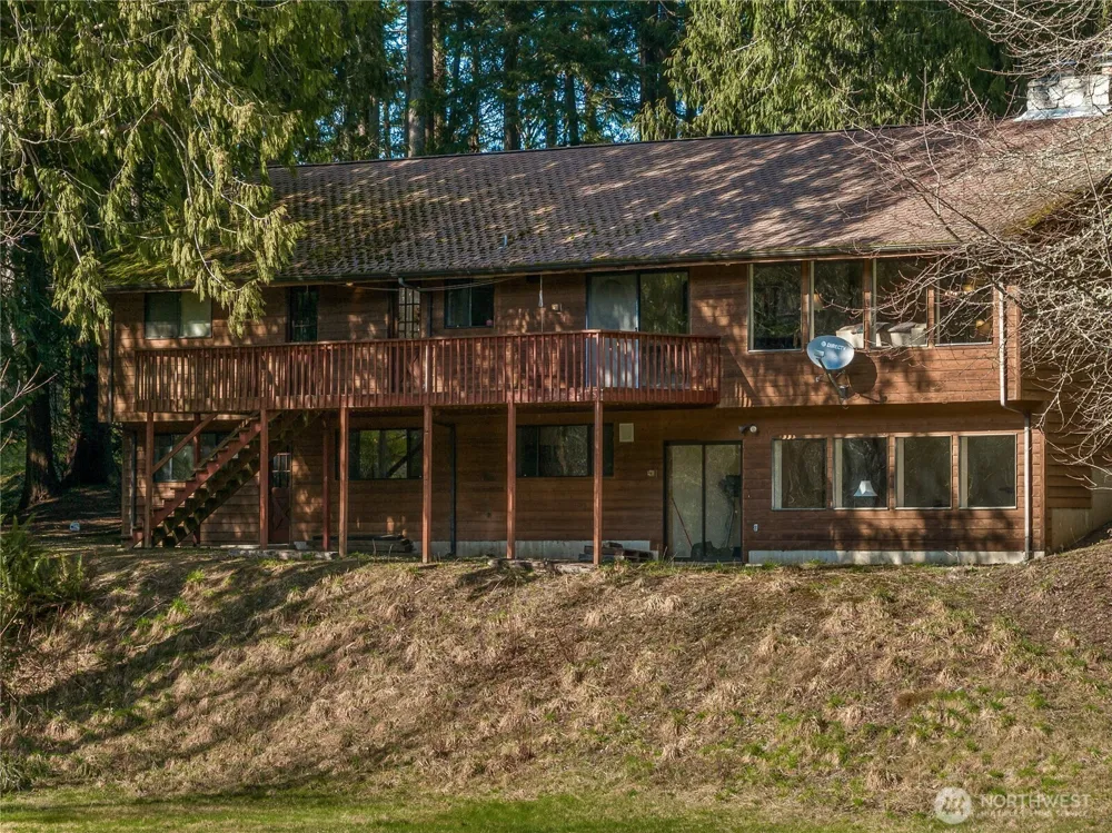 30703 SE 408th Street Enumclaw, WA 98022