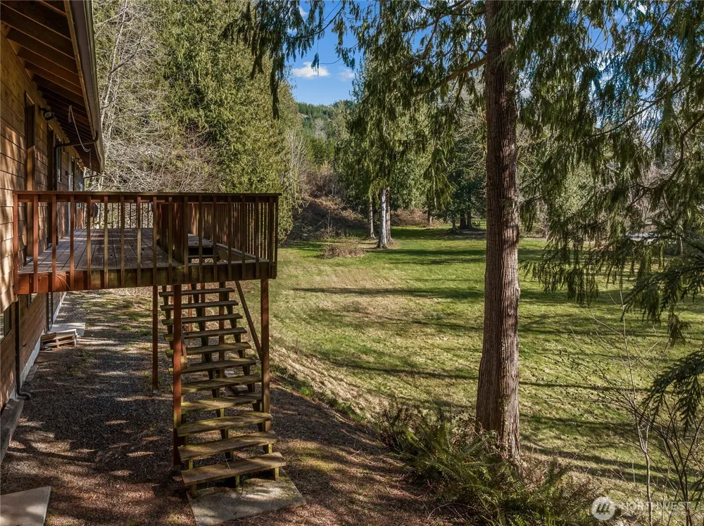30703 SE 408th Street Enumclaw, WA 98022
