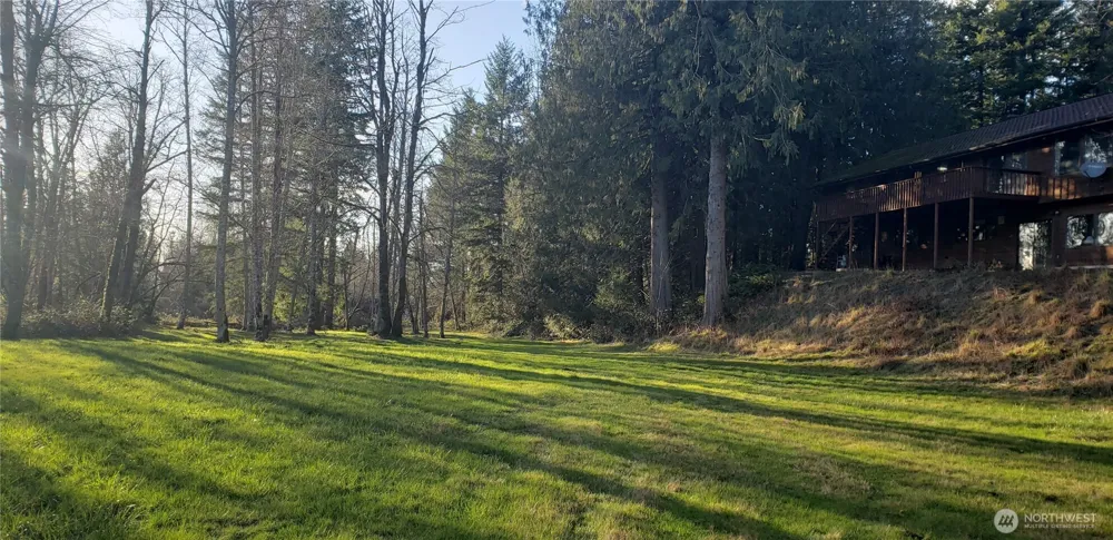 30703 SE 408th Street Enumclaw, WA 98022