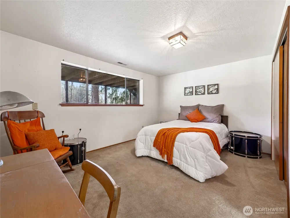 30703 SE 408th Street Enumclaw, WA 98022