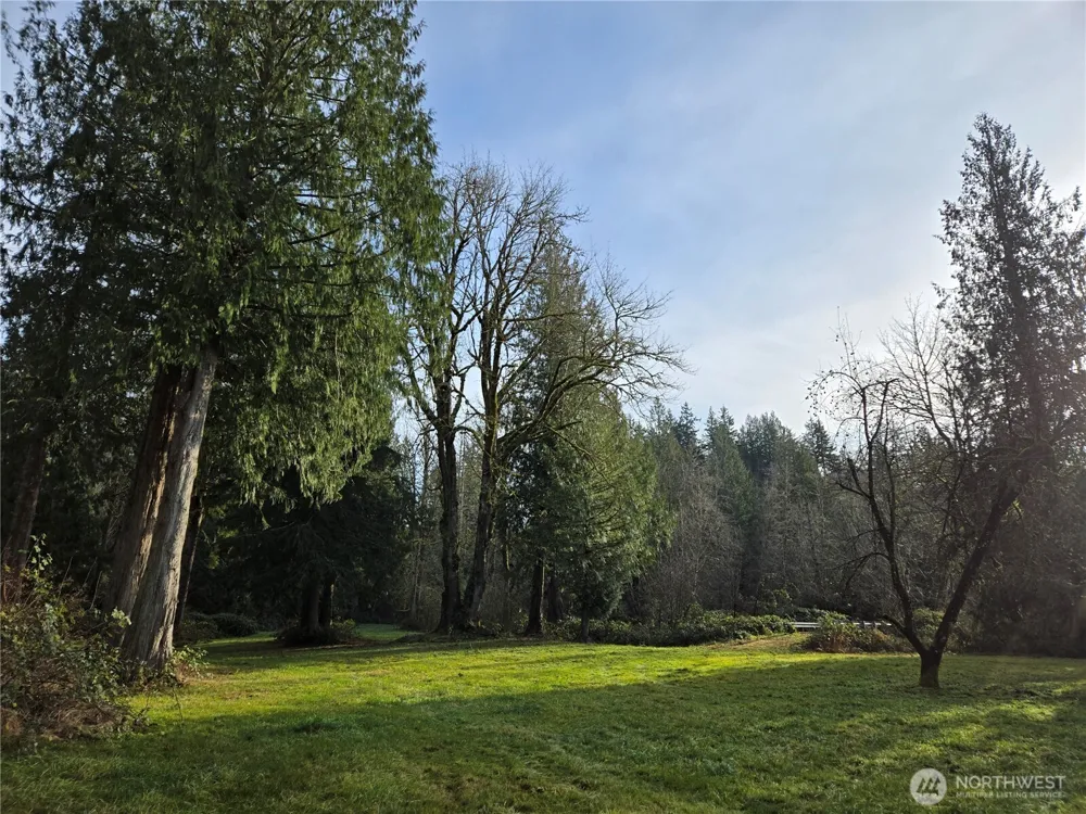 30703 SE 408th Street Enumclaw, WA 98022