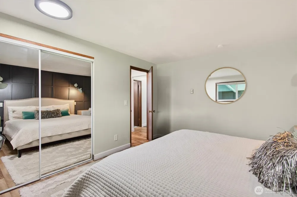 301 W Sunny Sands Cathlamet, WA 98612