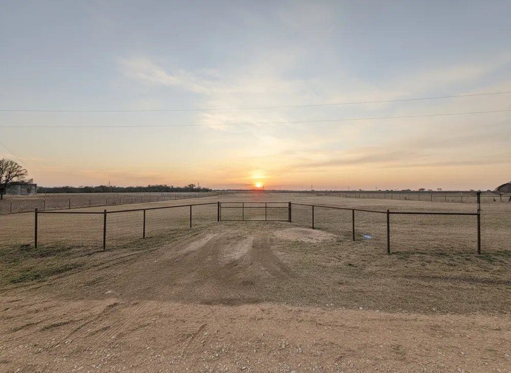 4622 County Road 429 Rockdale, TX 76567