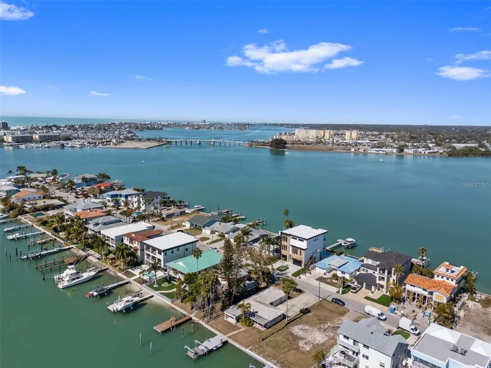 837 BAY POINT DRIVE Madeira Beach, FL 33708