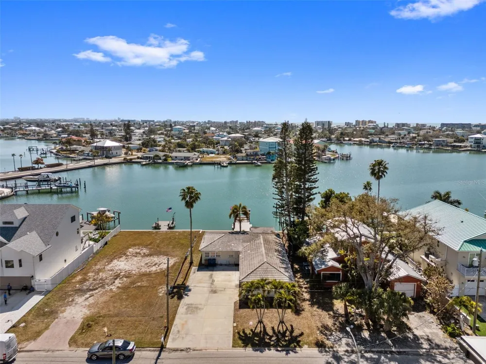 837 BAY POINT DRIVE Madeira Beach, FL 33708