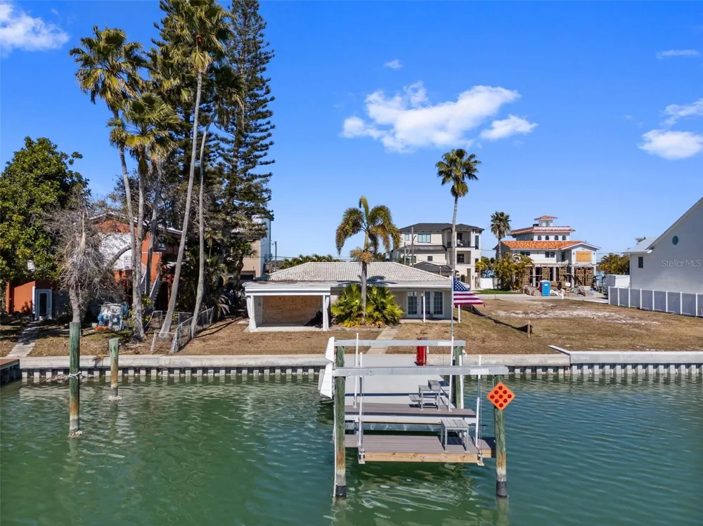 837 BAY POINT DRIVE Madeira Beach, FL 33708