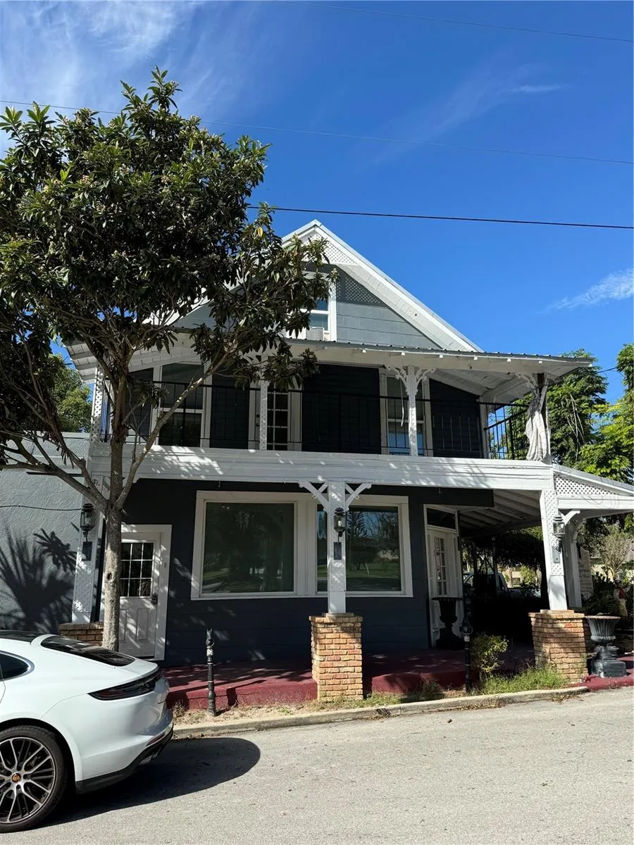 7306 EARLWOOD AVENUE #2 Mount Dora, FL 32757