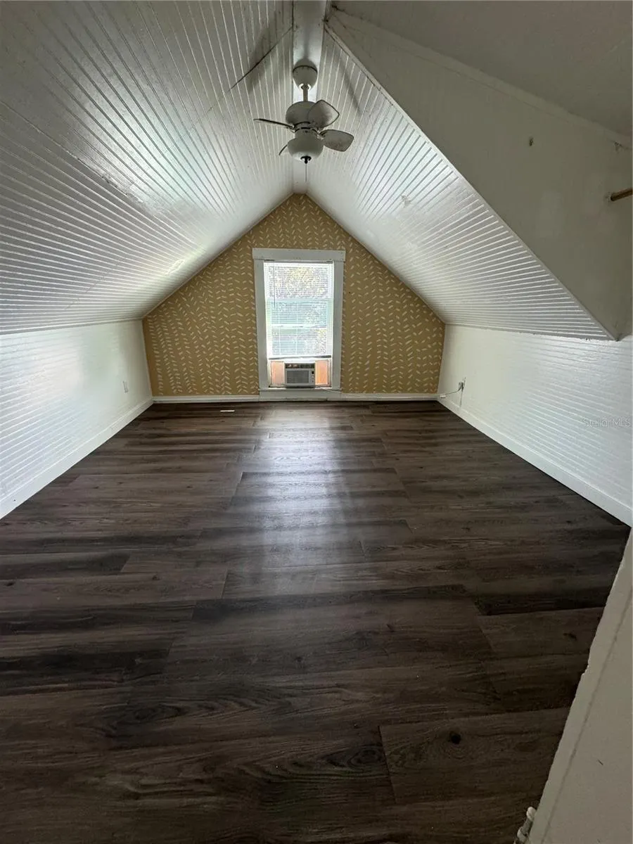 7306 EARLWOOD AVENUE #2 Mount Dora, FL 32757